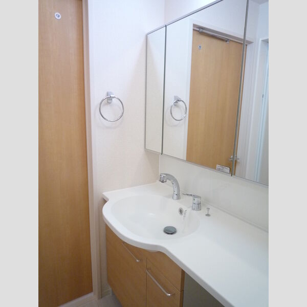 アヴェニール 洗髪洗面化粧台