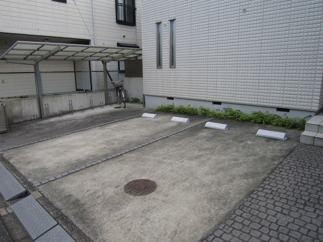 Ｃｈａｔｅａｕ 駐車場