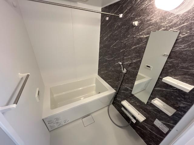 ベルフィオーレ　五番館202号室 バス