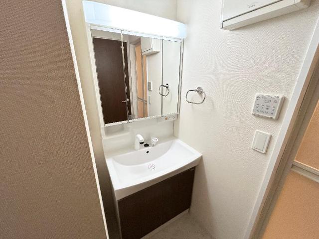 ティアレ305号室 洗髪洗面化粧台