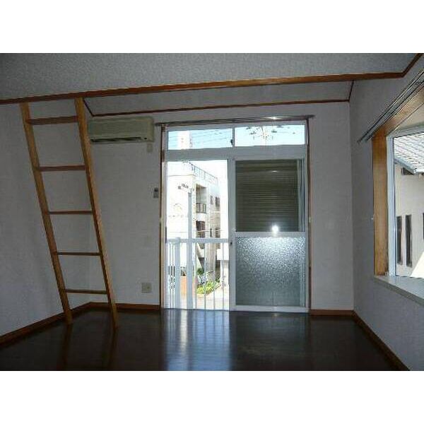 ロックウェル実籾 リビング