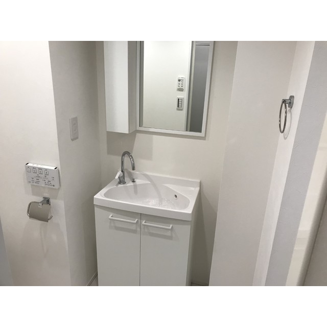 アザーレ・プラネ湘南台201号室 内観