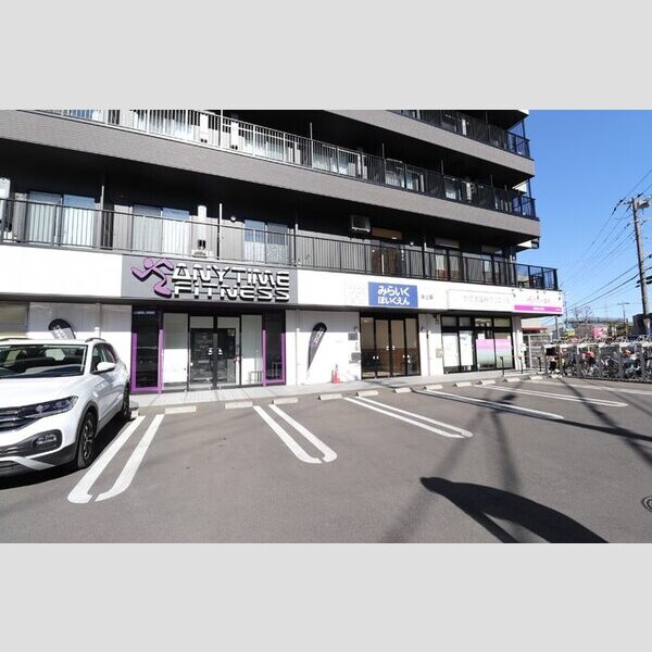 Lucky circle Hiyoshi (ラッキーサークルヒヨシ)303号室 フィットネス・クリニック・薬局