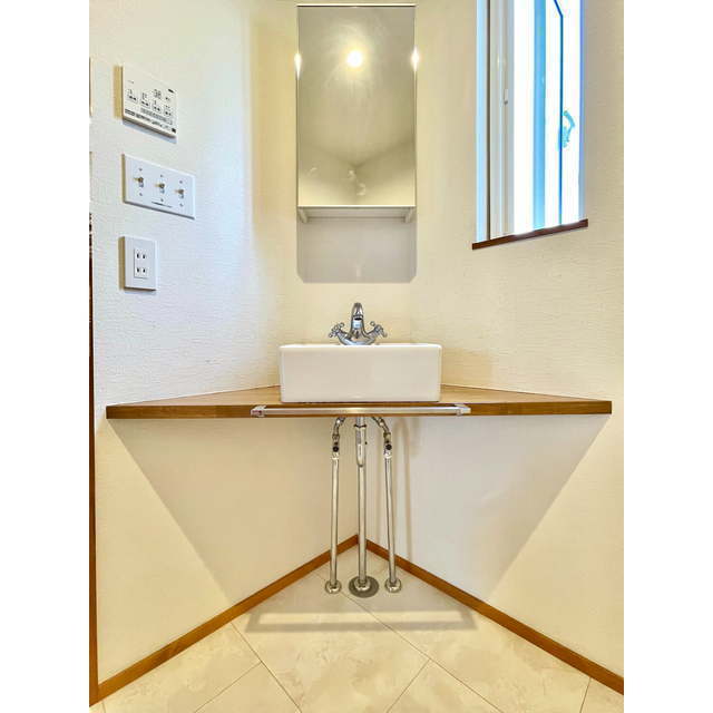 ｔｈｅ　ｓ　ｌｏｗ　ｔｉｍｅ　ｈｏｕｓｅ． ☆独立洗面台