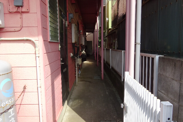 メゾン林間2階 エントランス