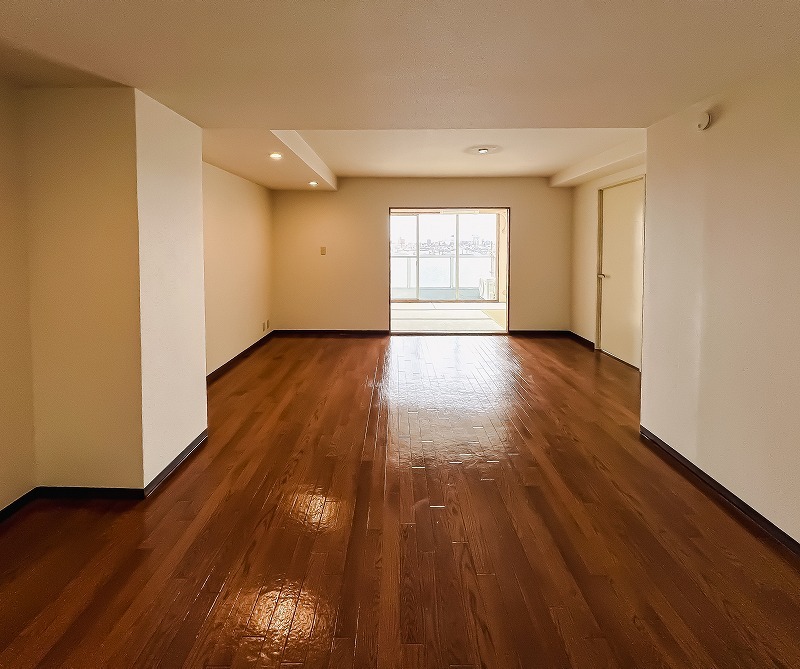 メゾンデュソレイ5階 内観