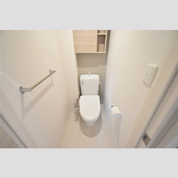 ホワイト キャッスル201号室 トイレ