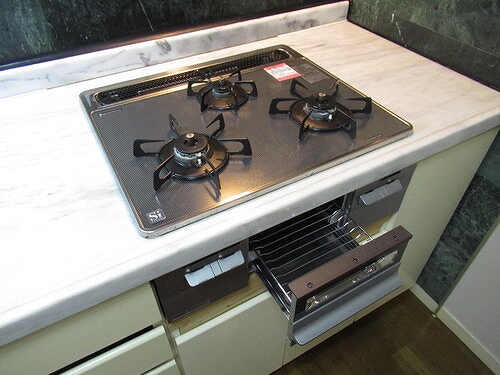 ライオンズマンション与野本町 グリル付きコンロ