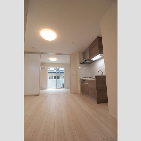 グラナーデ成城学園前B リビング