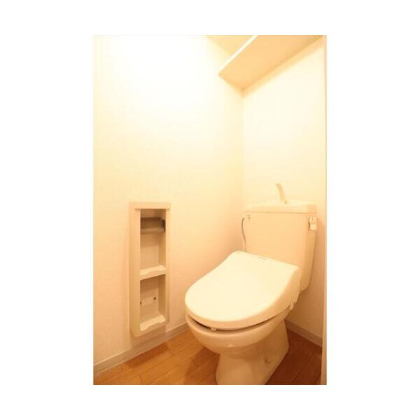 サントピアK202号室 トイレ