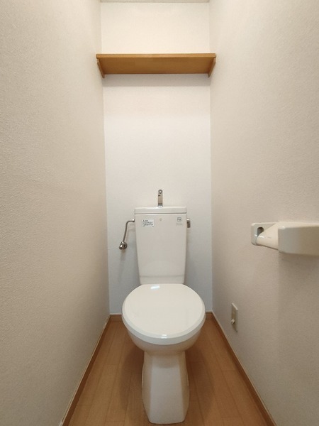 エスポワール弐番館1階 同建物別部屋の参考画像