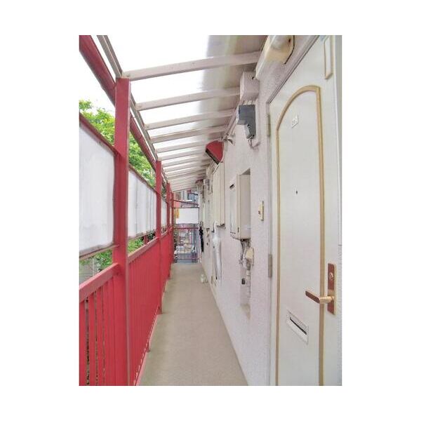 メゾンドロワール103号室 エントランス