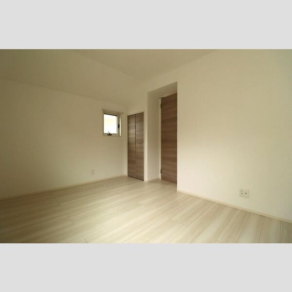 カーサ　フィオーレ小竹町201号室 洋室