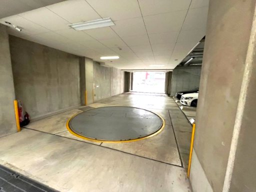 グローリオ横浜関内 駐車場