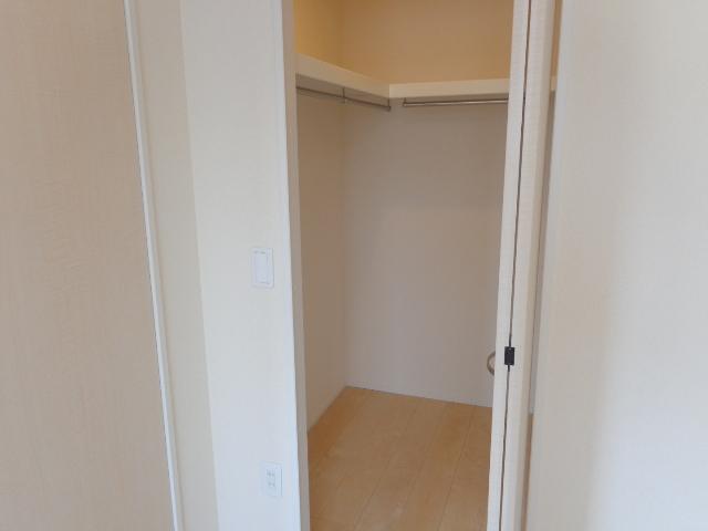 ベラーノ105号室 収納