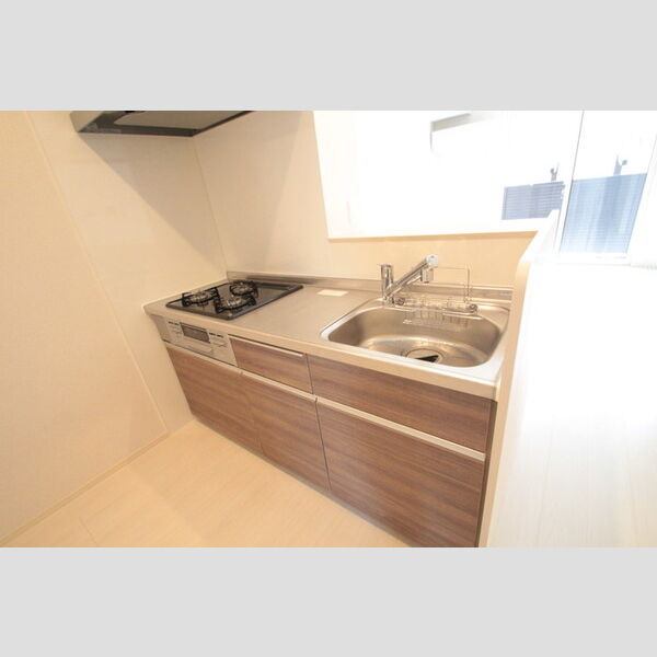 ルシオール　イコー107号室 キッチンはガス3口グリル付き!