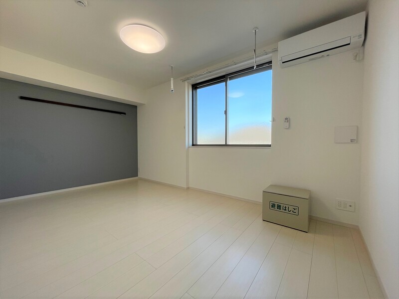 リブリ・Toyster Yokohama リビング