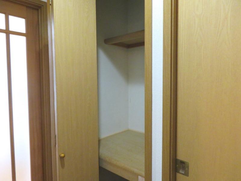 メゾンアンソレイエ 収納