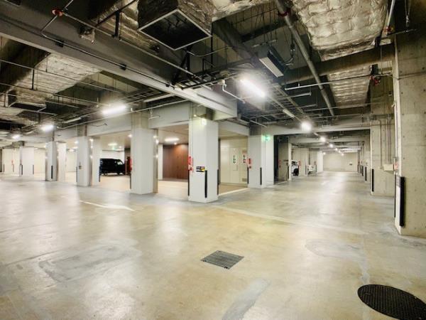 大崎ウエストシティタワーズＷＥＳＴ16階 駐車場