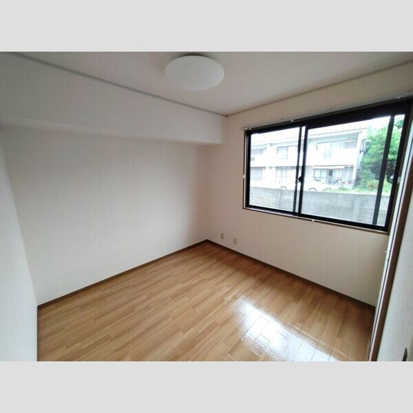 メゾンベール　B102号室 北側洋室