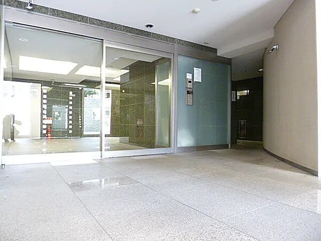 スカイコート早稲田壱番館12階 エントランス