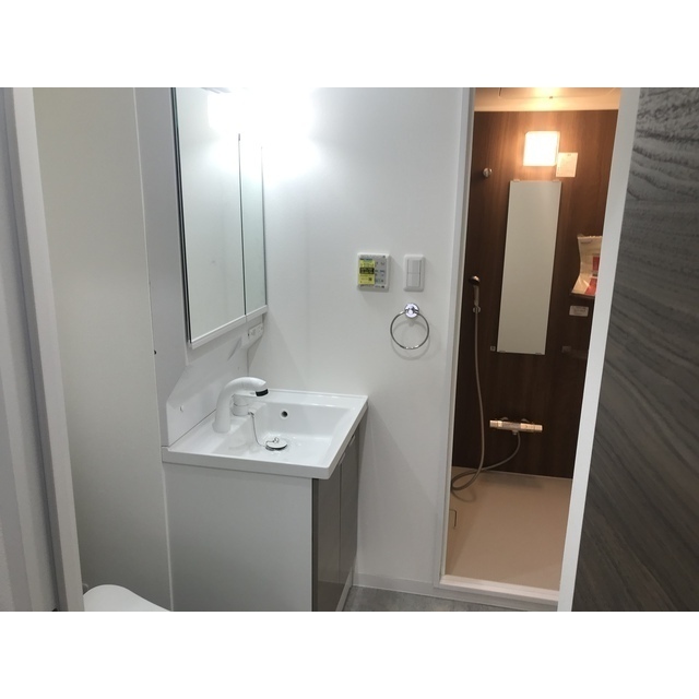 リバーサイドツルミ101号室 内観