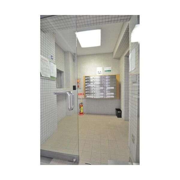 シェモア武蔵302号室 エントランス