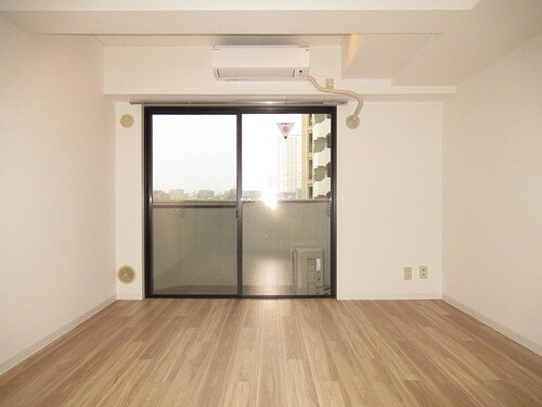 グローリア初穂千駄木・ヴェルデ千駄木 リビングダイニング（別角度）