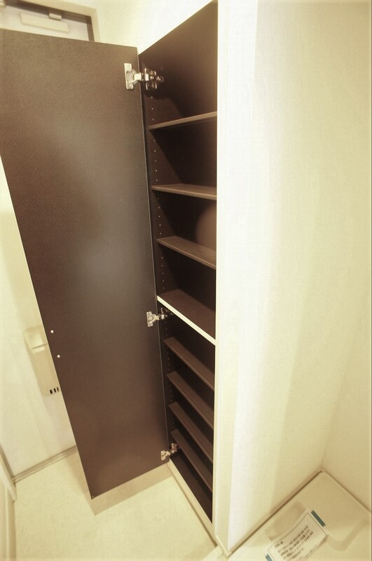 リブリ・サンシャイン希望ヶ丘1階 収納