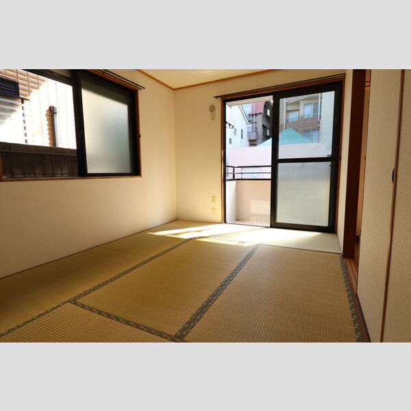 エミネンス　壱・弐番館2-105号室 和室