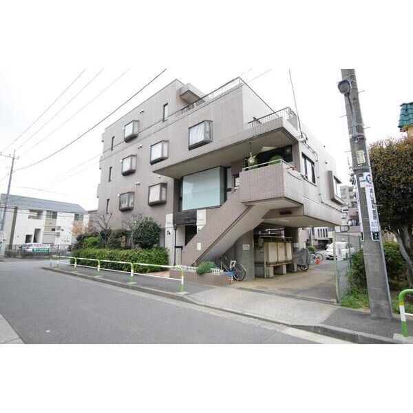 ユングフラウ302号室 外観