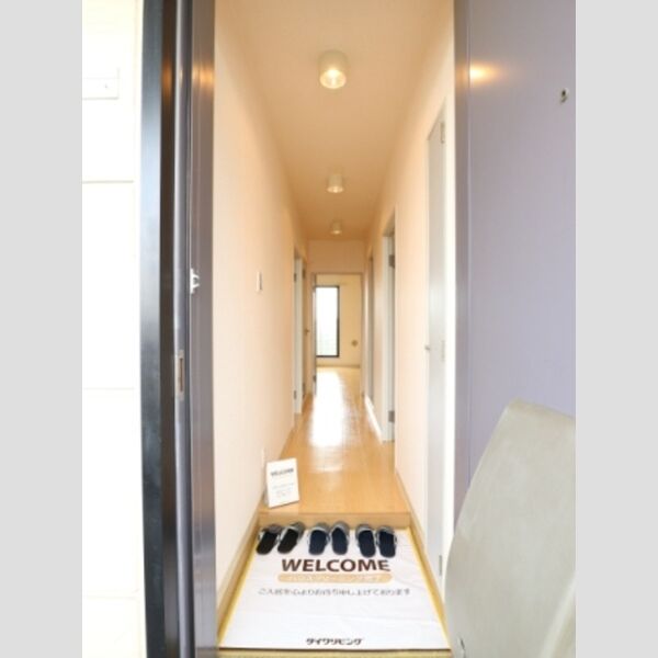 ローズ・ウッド306号室 玄関