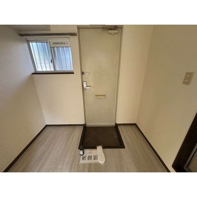 スナハイツ102号室 玄関