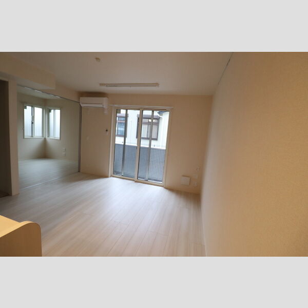 メゾンヴィクトワール梶ヶ谷103号室 同建物別部屋の参考画像