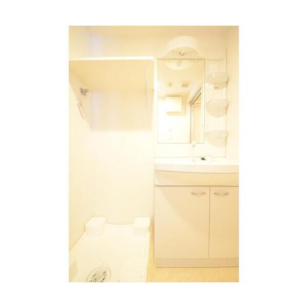 Gradito　Ryogoku602号室 洗面