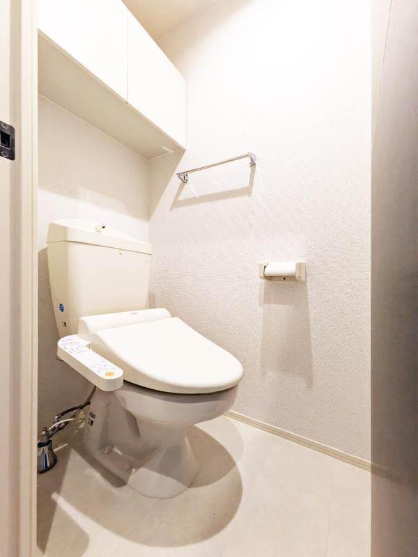 シャルマンハイム1階 玄関