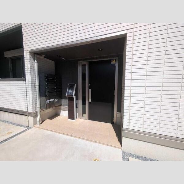 アンジュール多摩川202号室 エントランス