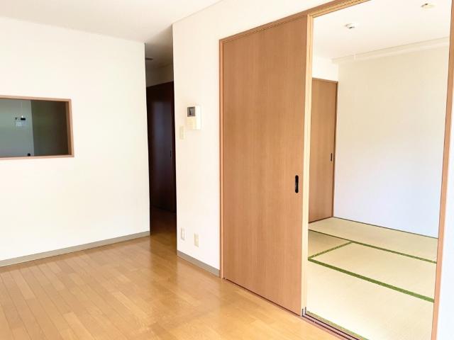 メゾンドリーム102号室 リビング