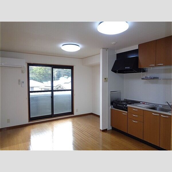 サンパティーク　A リビング