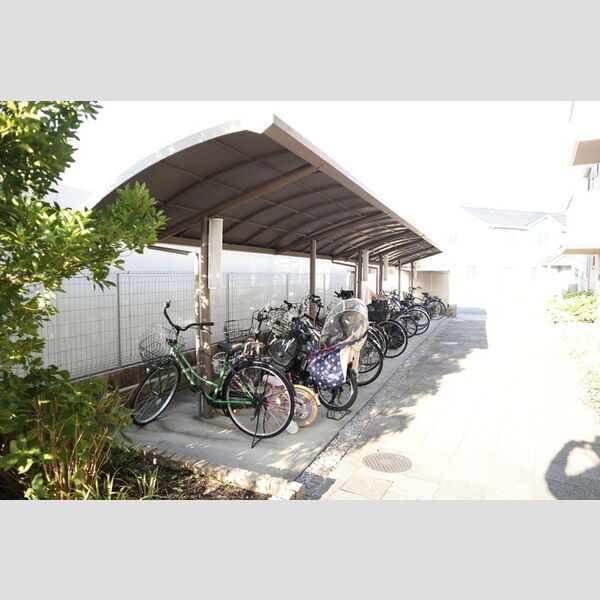 セジュール・アイ 駐輪場