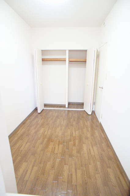 オーシャンビュー参番館0207号室 同タイプののお部屋の画像です。現況が異なる場合がございますのでご了承ください。