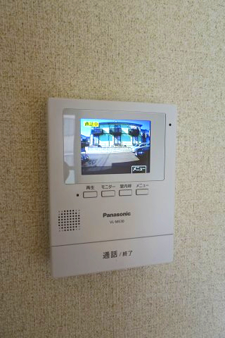 ルミエール・アイユーＤ棟D-2号室 TVインターホン　※現況優先