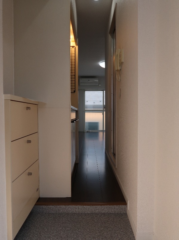 ドーム西川口2階 玄関