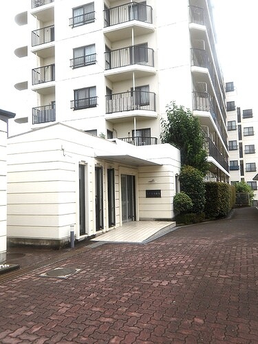 モアコート和光2階 エントランス　※前回募集時2025年9月の写真