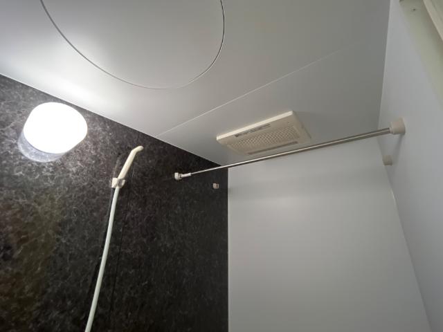 アンビシャス千葉城前202号室 浴室乾燥機能付きバス