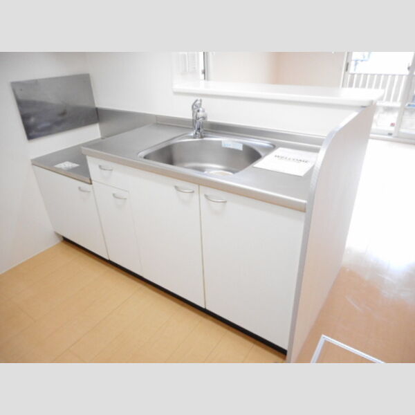 サンフルール101号室 対面キッチン