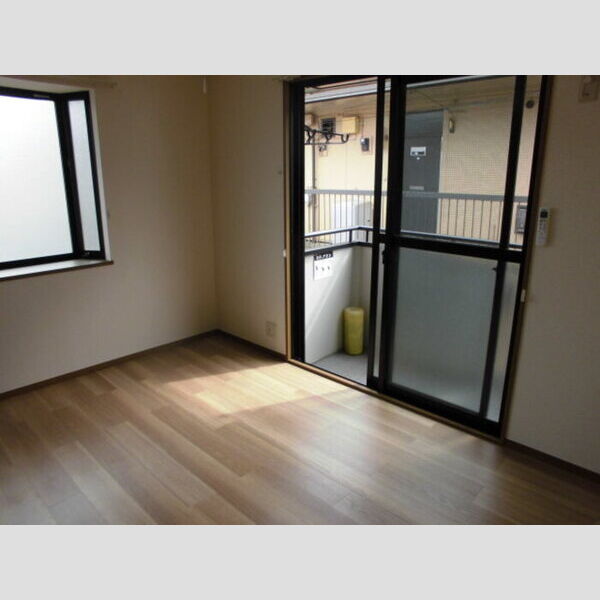 アンフィニMARUEI 201　洋室