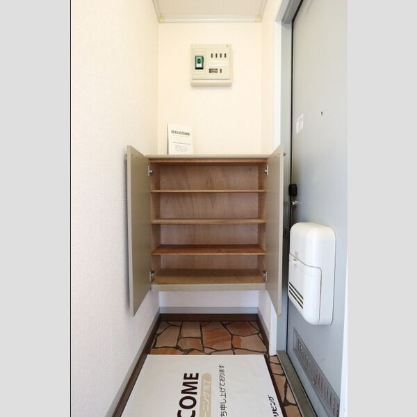 セジュールYK　Ⅱ105号室 シューズボックス