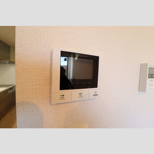D-comodo関前301号室 モニタ付きインターホン