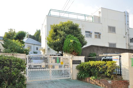 アソシエール文京白山 【保育園】文京区立さしがや保育園まで373ｍ